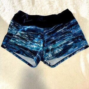 LULULEMON, old style, size 4